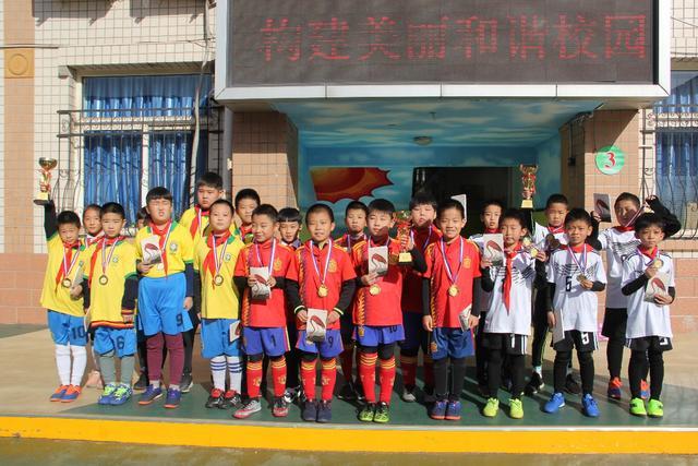 世界杯中超旧将达10人 3人曾经效力国安海港两将